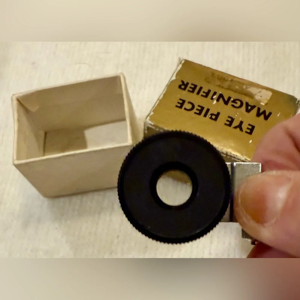 Nikon Eye Piece Magnifier EP01 in the original box.